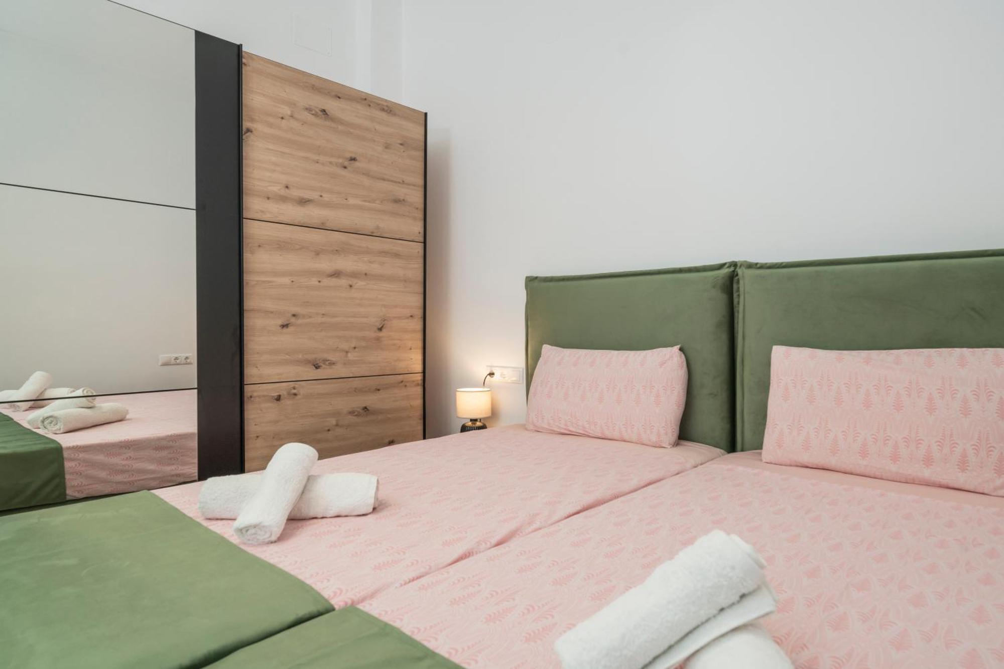 Neon 2Br Luxurious Central Apt Heraklion Екстер'єр фото