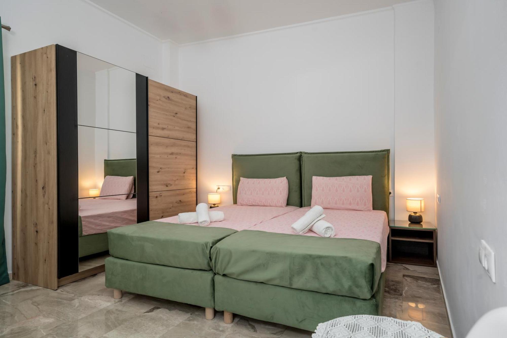 Neon 2Br Luxurious Central Apt Heraklion Екстер'єр фото