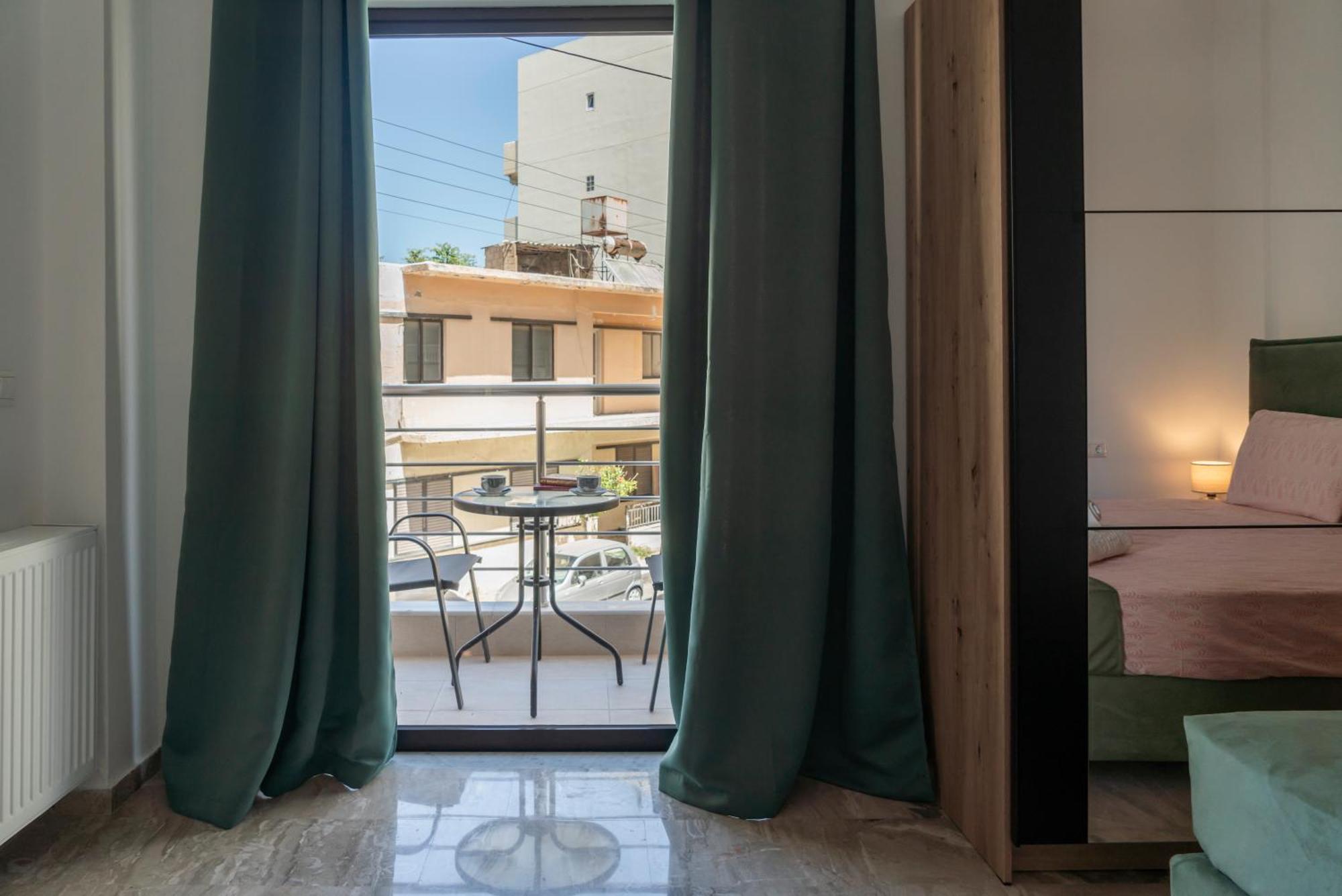 Neon 2Br Luxurious Central Apt Heraklion Екстер'єр фото